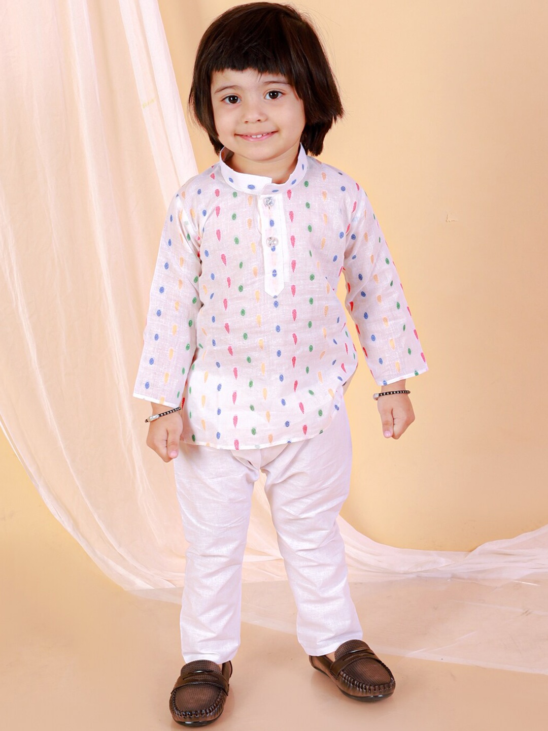 

BAESD Boys Geometric Printed Band Collar Pure Cotton Kurti with Pyjamas, White