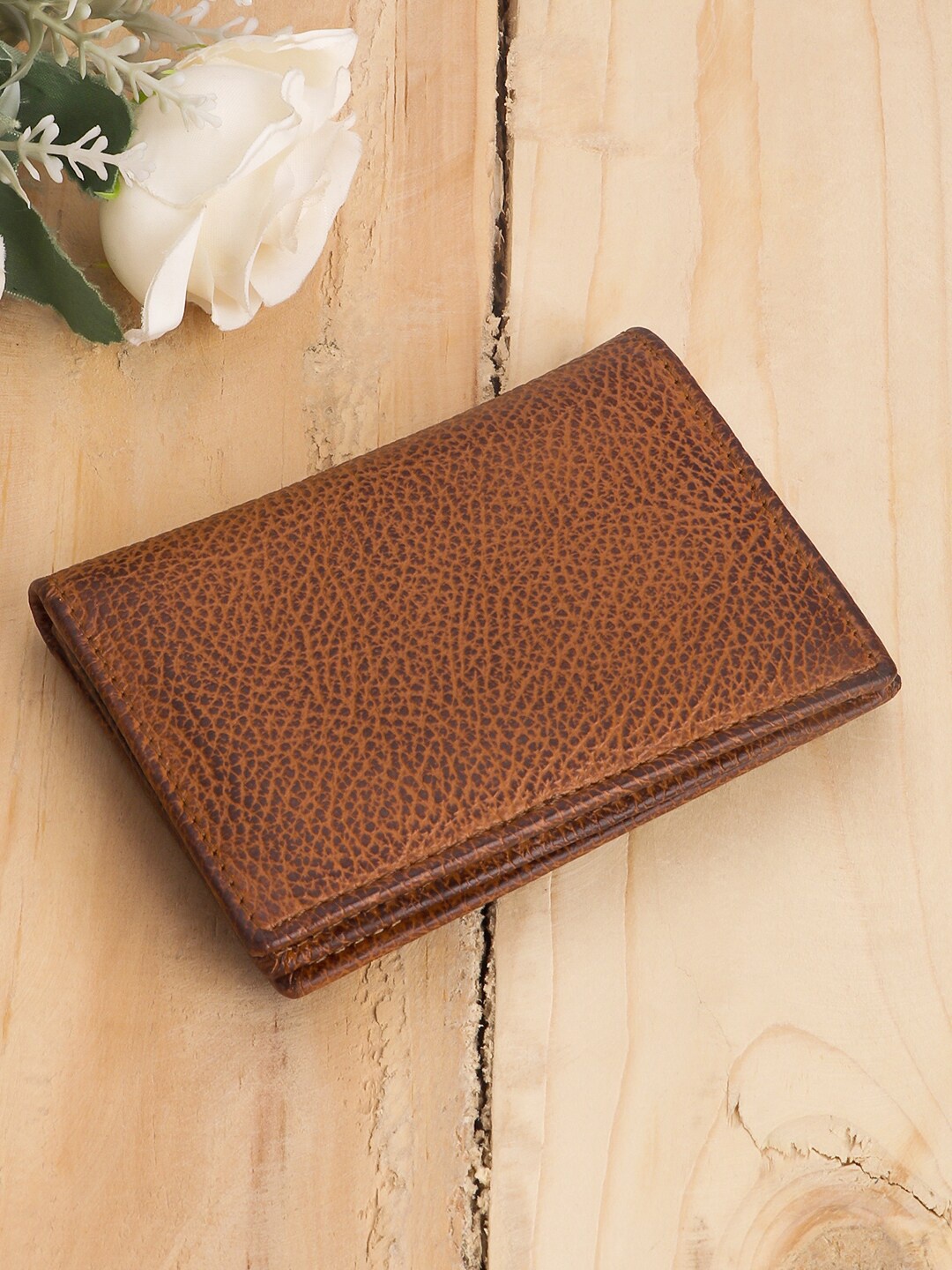 

The Roadster Lifestyle Co. Tan Brown Textured Card Holder
