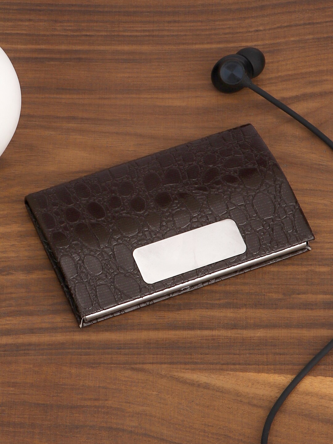 

Roadster Brown Textured Short Card Holder