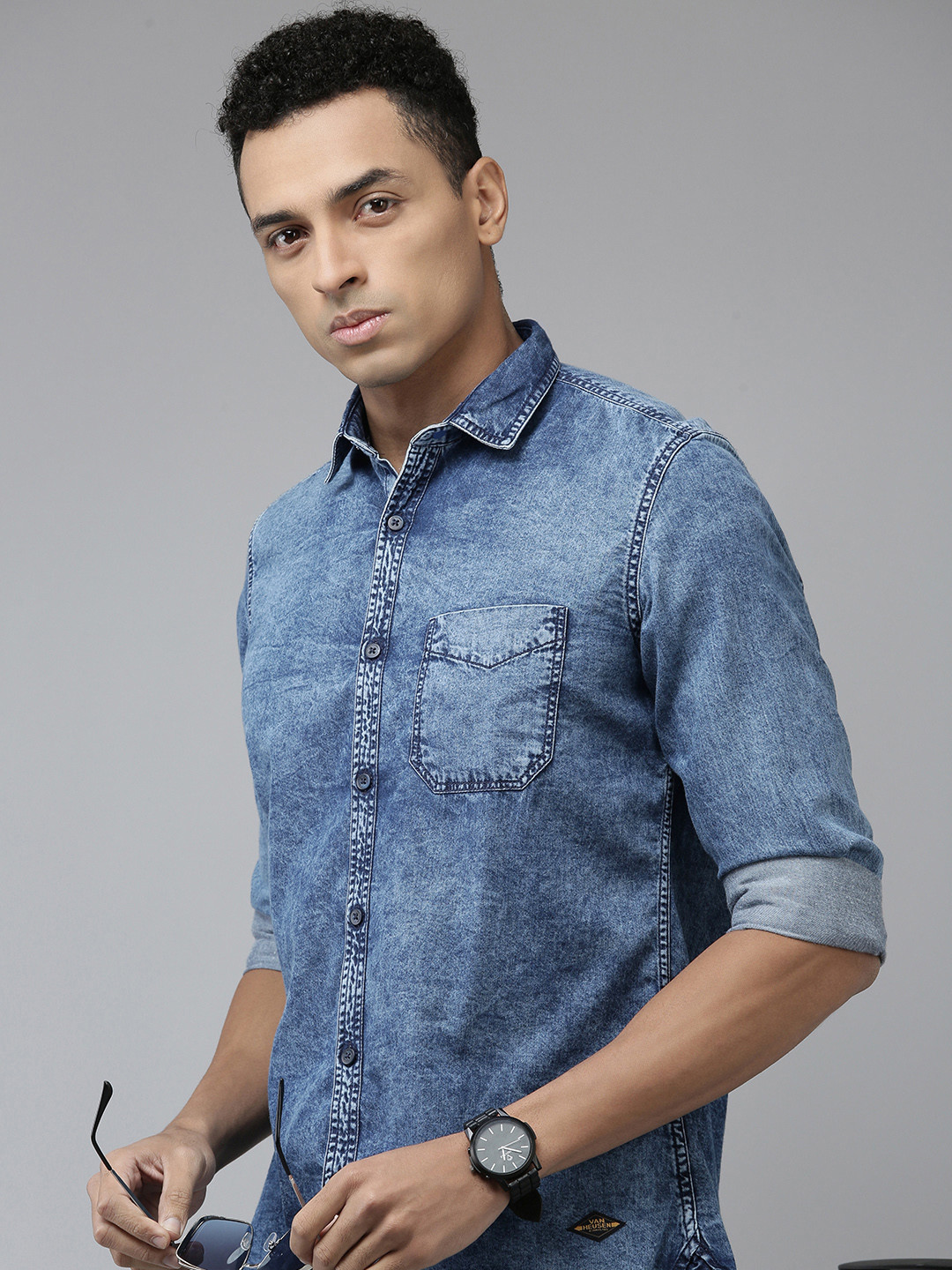 

VAN HEUSEN DENIM LABS Men Slim Fit Opaque Cotton Denim Casual Shirt, Blue