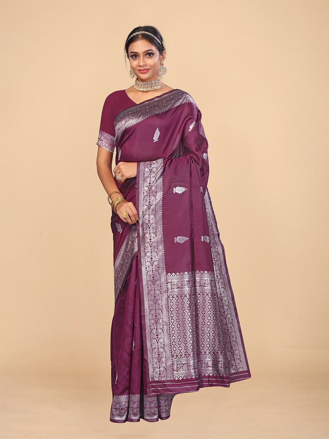 

MAGMINA Ethnic Motifs Woven Design Zari Pure Silk Banarasi Saree, Purple