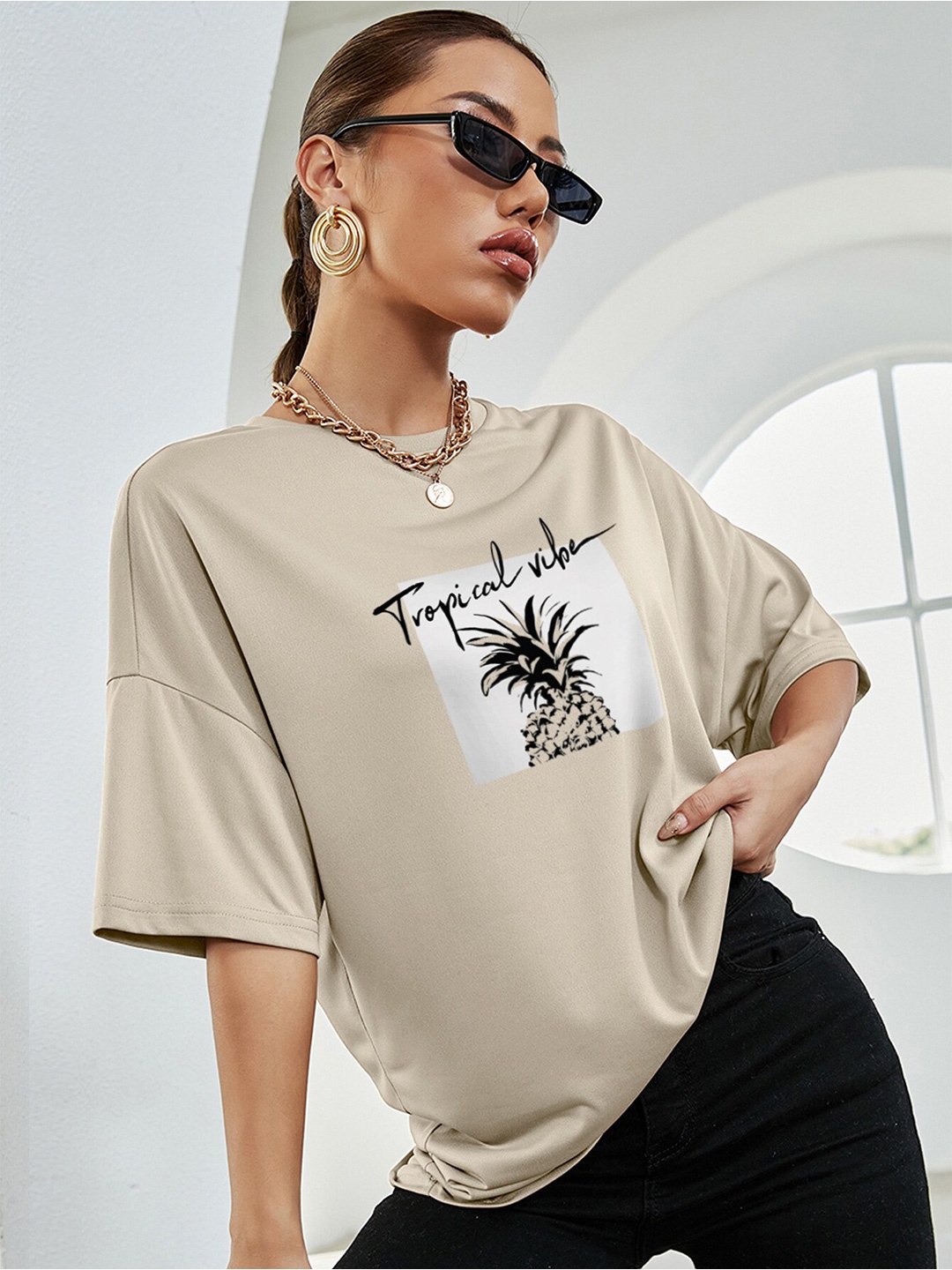 

BoStreet Khaki Floral Print Drop-Shoulder Sleeves Oversized T-Shirt