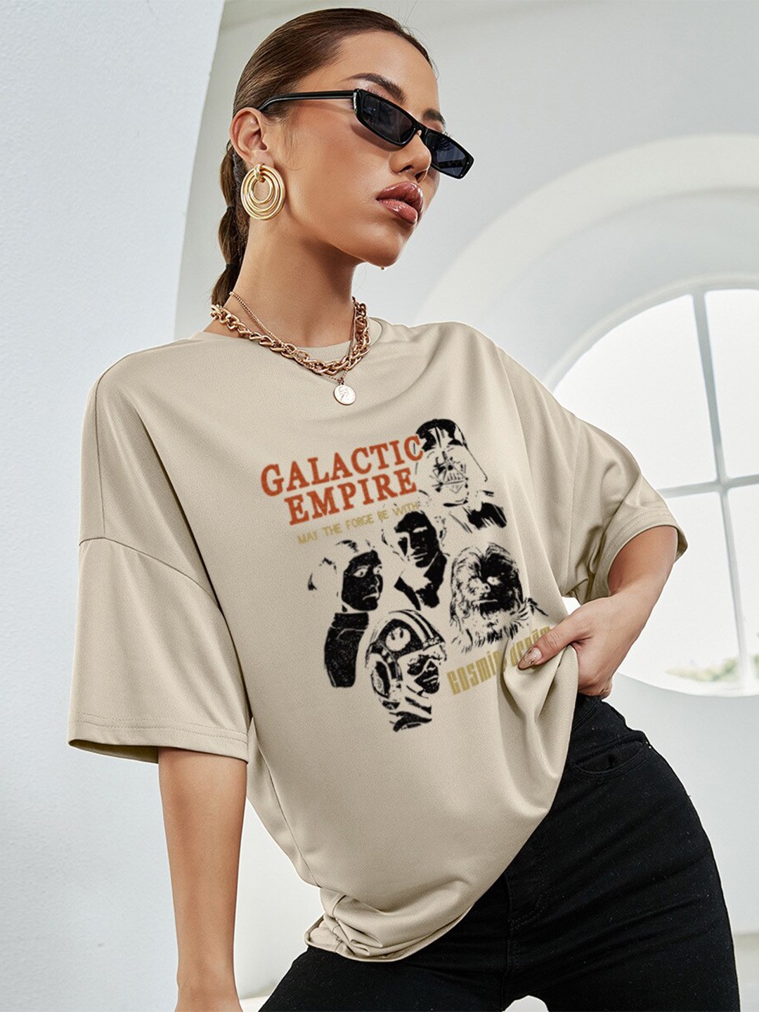 

BoStreet Beige Superhero Star Wars Graphic Printed Drop-Shoulder Sleeves Oversized T-Shirt