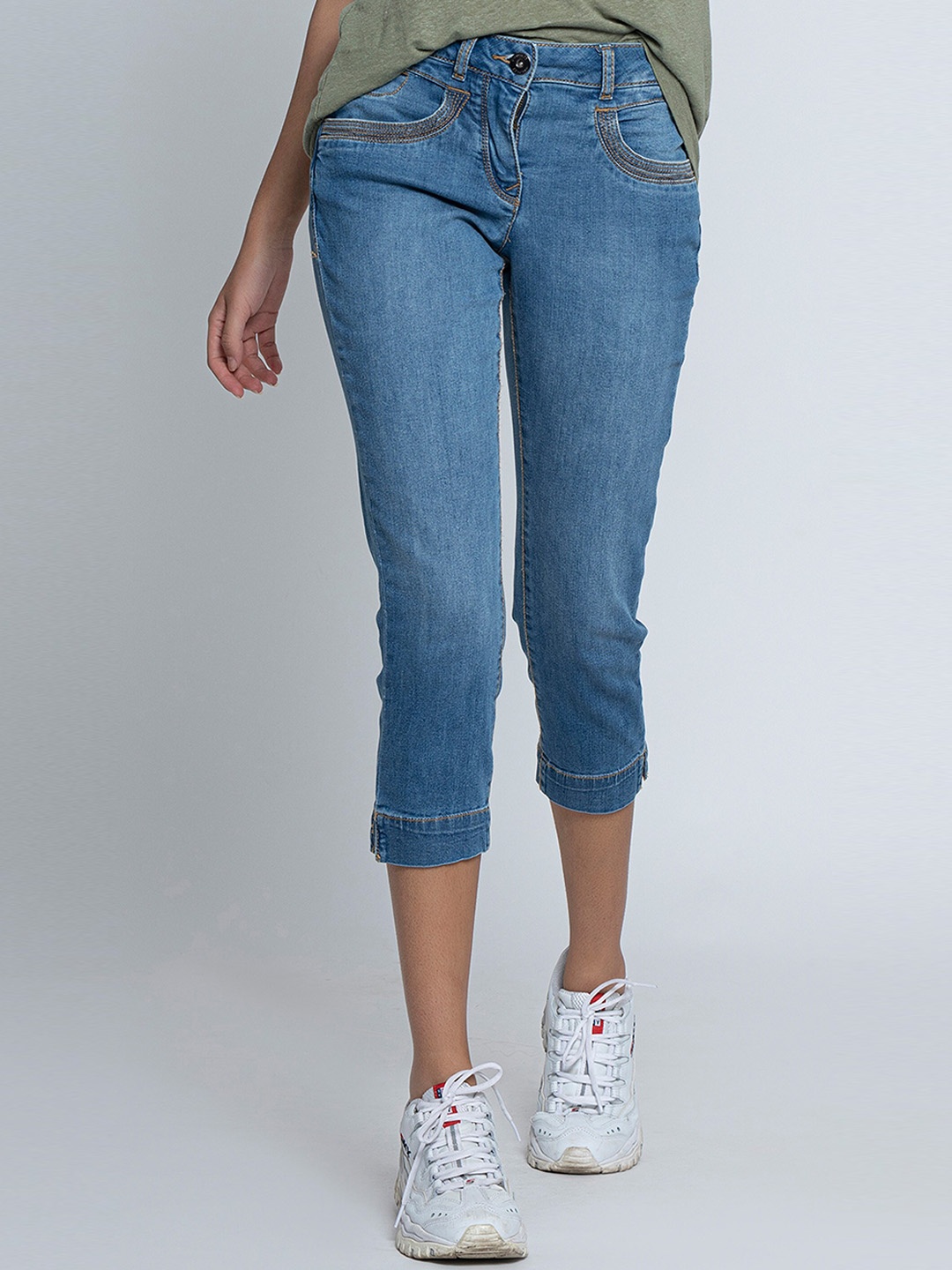 

B.Copenhagen Women Skin Tight Skinny Fit Light Fade Cropped Jeans, Blue