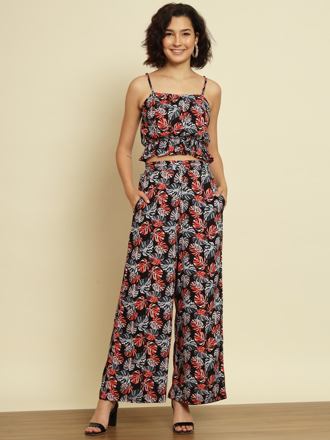 

Trend Arrest Floral Printed Shoulder Strap Top & Palazzos, Black