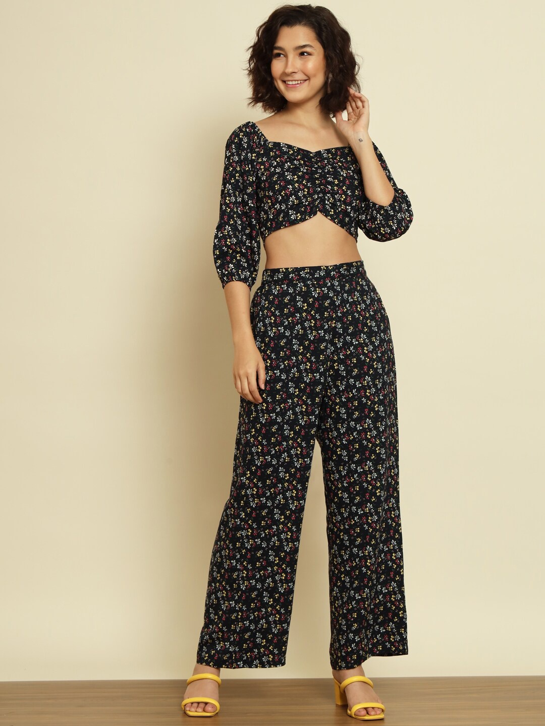 

Trend Arrest Floral Printed Top & Palazzos, Black