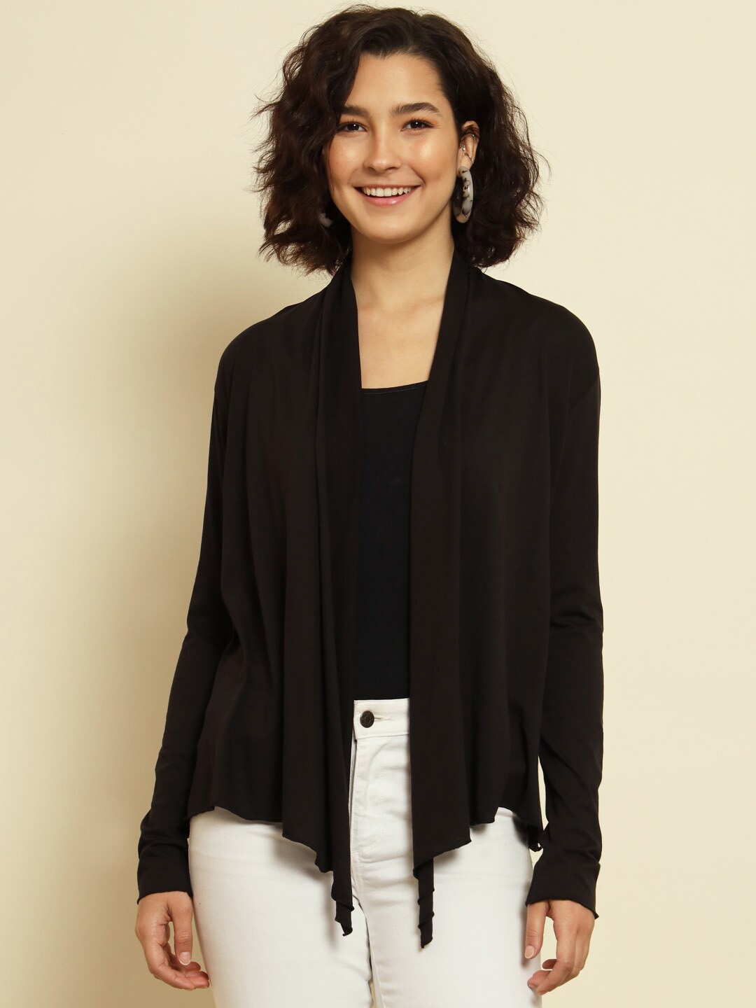 

Trend Arrest Asymmetric Open Front Shrug, Black