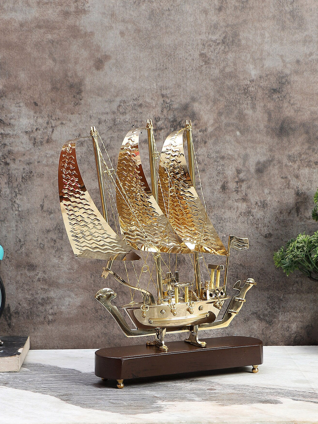 

EXIM DECOR Brass Sailing Ship Showpieces, Gold