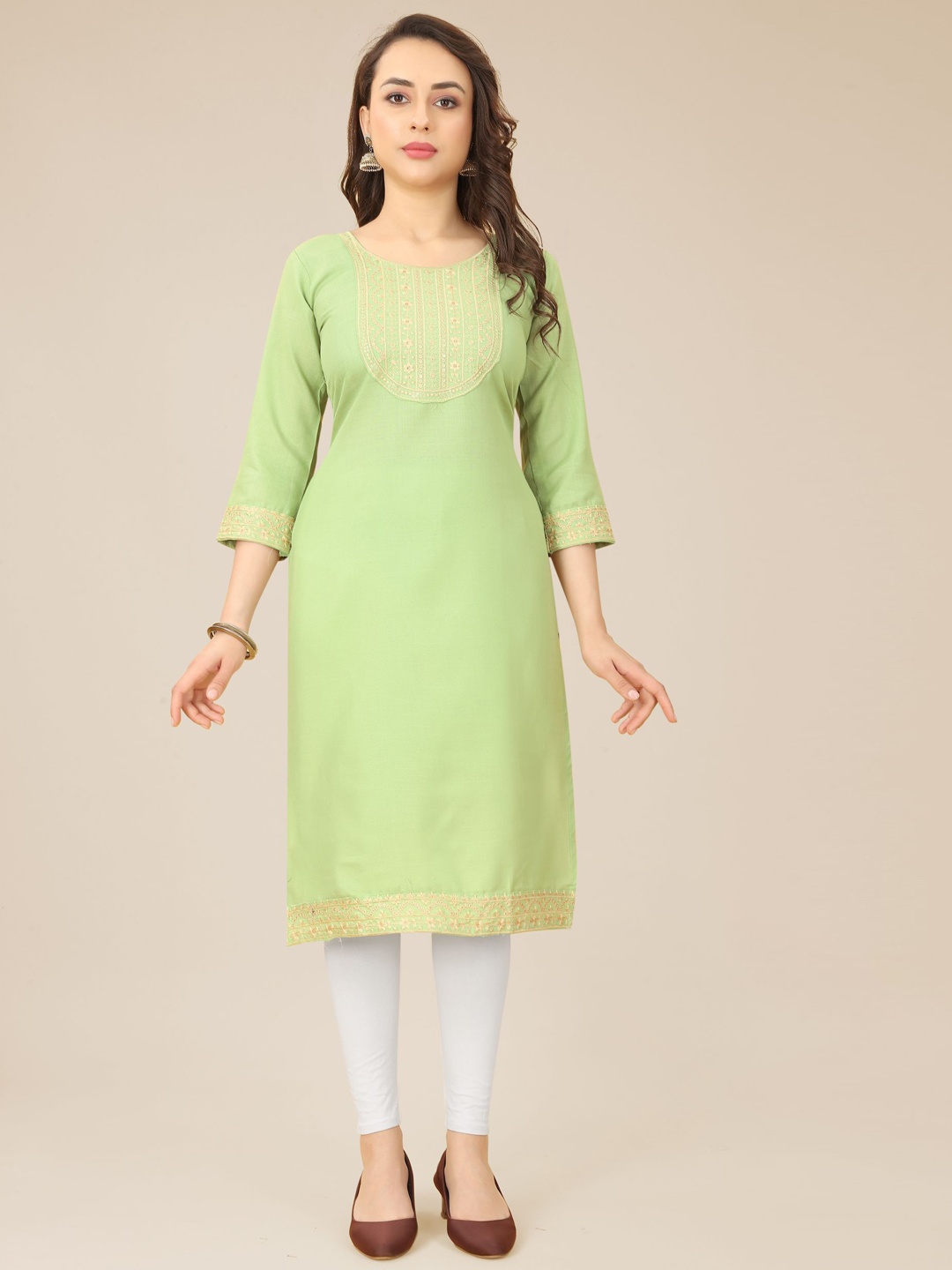 

VAIRAGEE Floral Yoke & Border Thread Work Cotton Kurta, Sea green