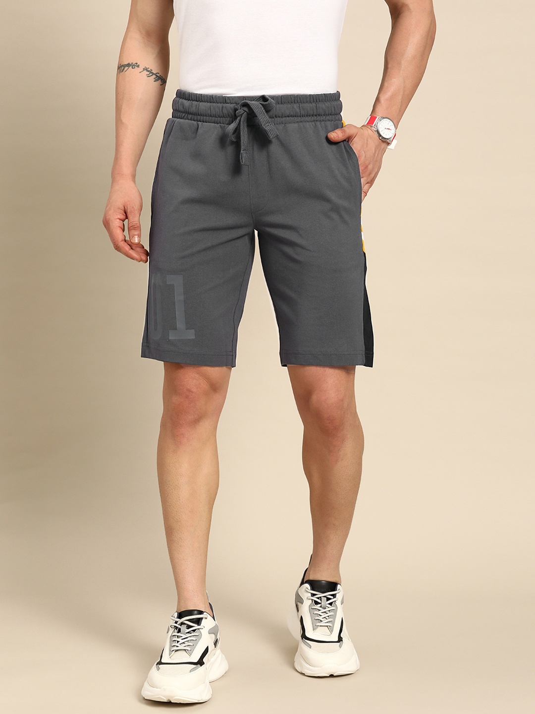 

United Colors of Benetton Pure Cotton Regular Shorts, Grey