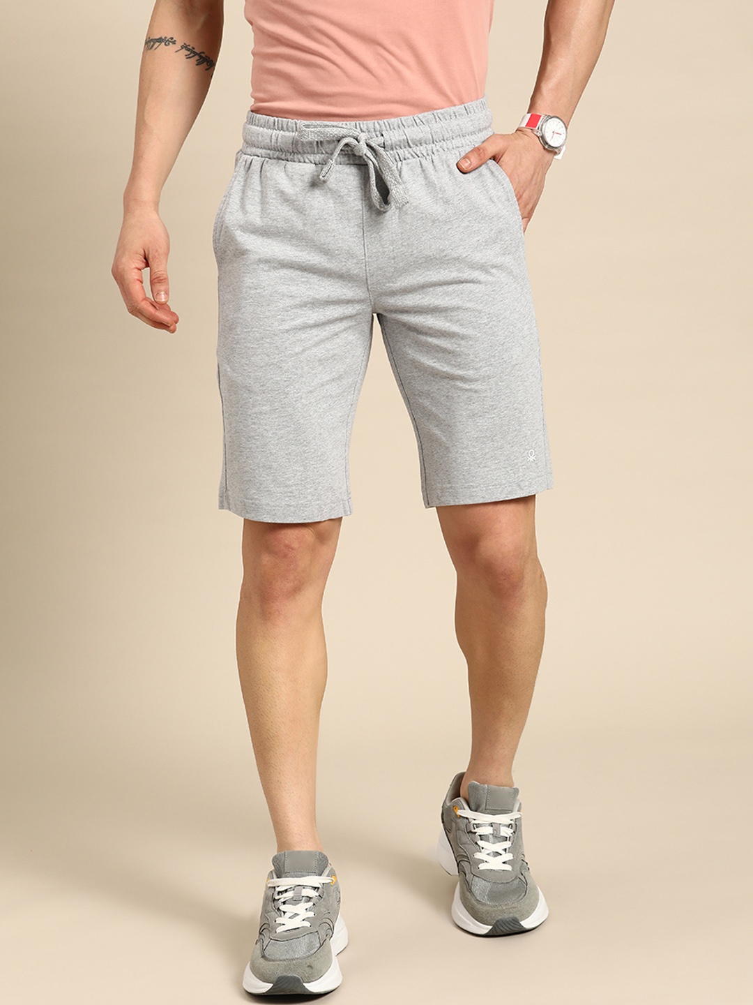 

United Colors of Benetton Men Pure Cotton Regular Shorts, Grey melange