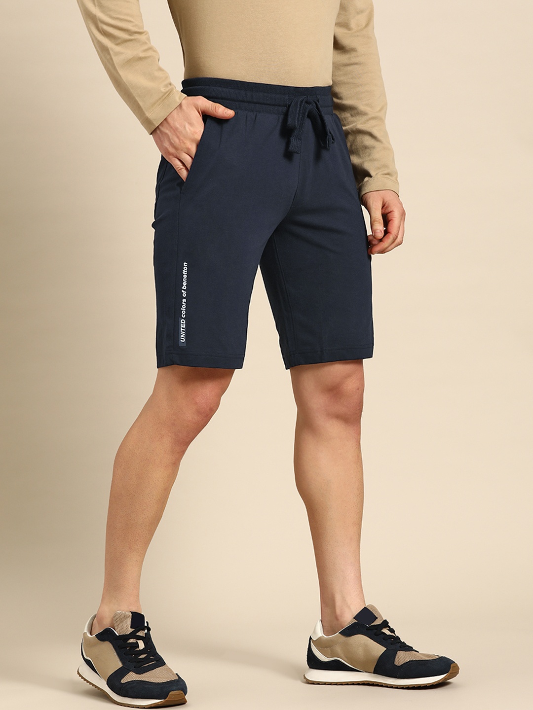 

United Colors of Benetton Men Pure Cotton Shorts, Navy blue
