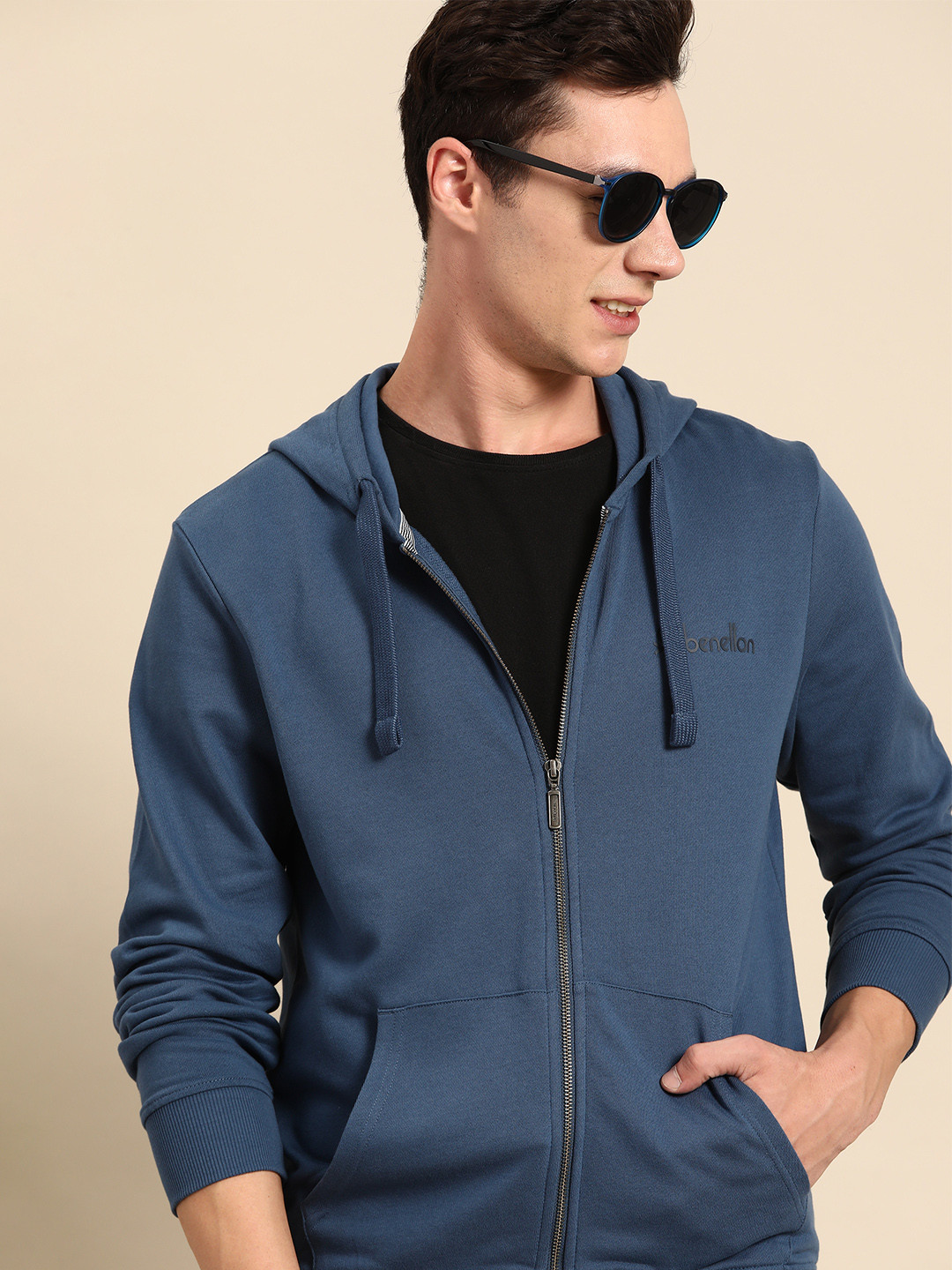 

United Colors of Benetton Men Teal Colourblocked Hooded Sweatshirt