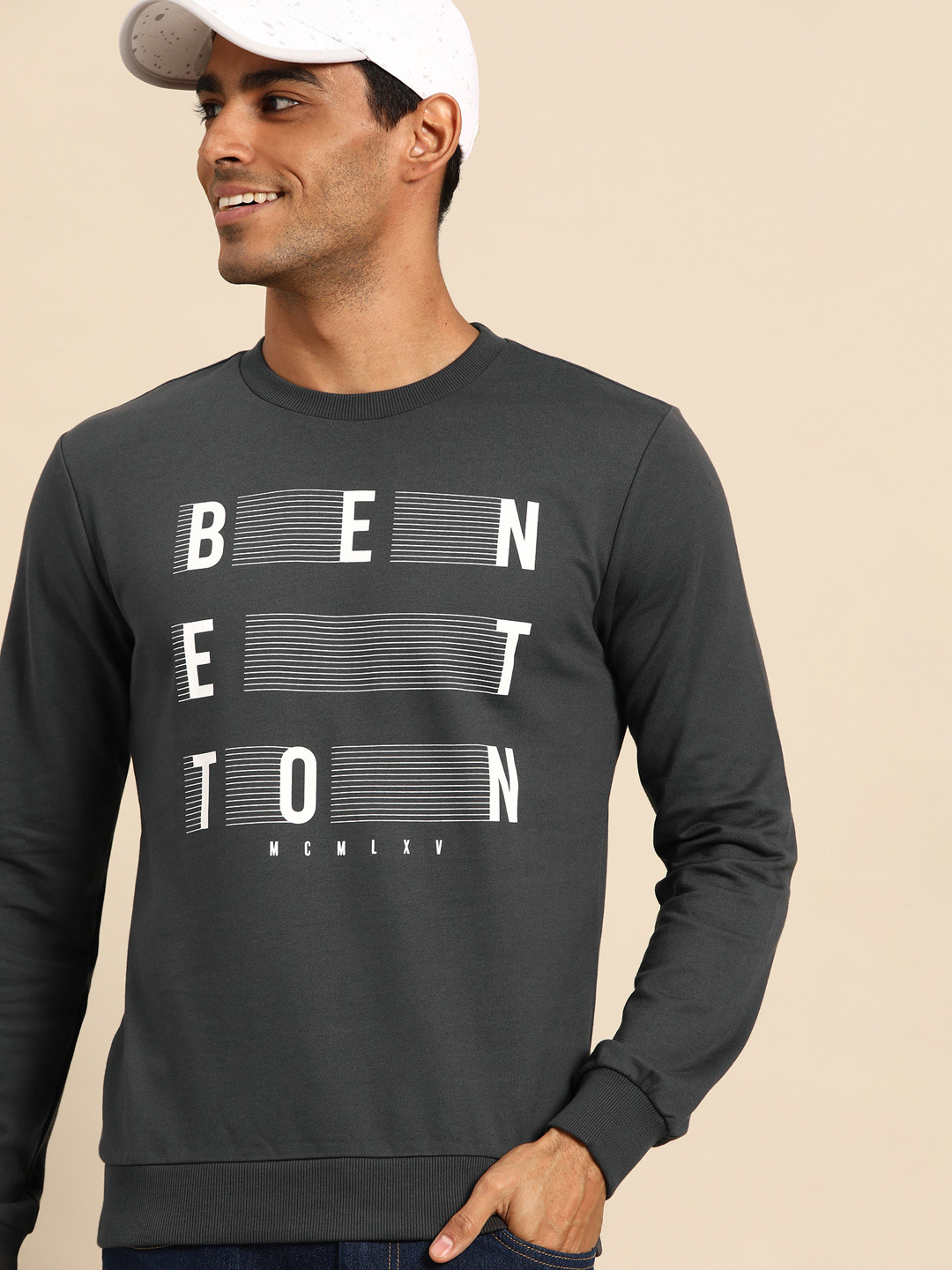 

United Colors of Benetton Men Grey Printed Sweatshirt