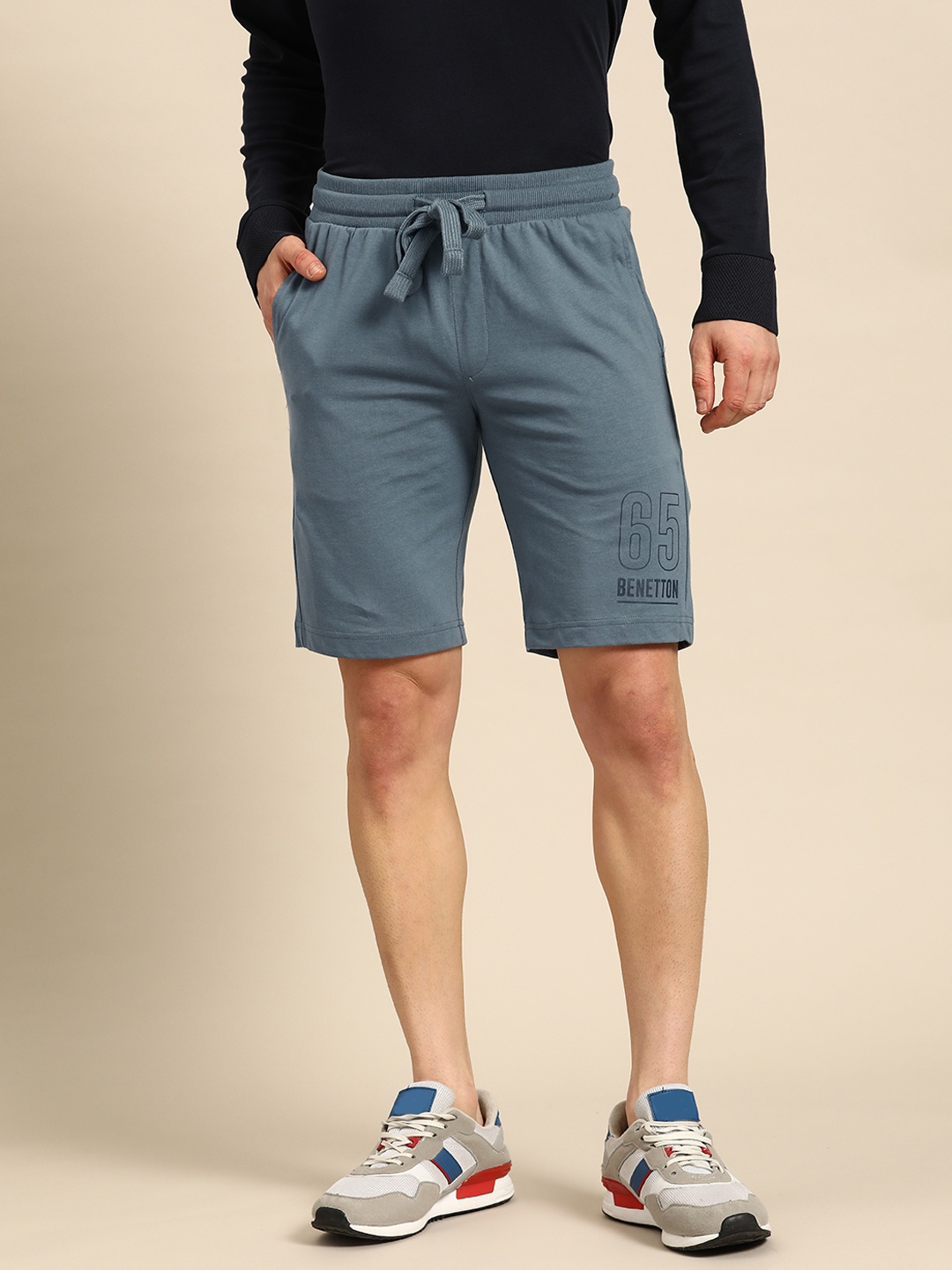 

United Colors of Benetton Men Pure Cotton Shorts, Grey