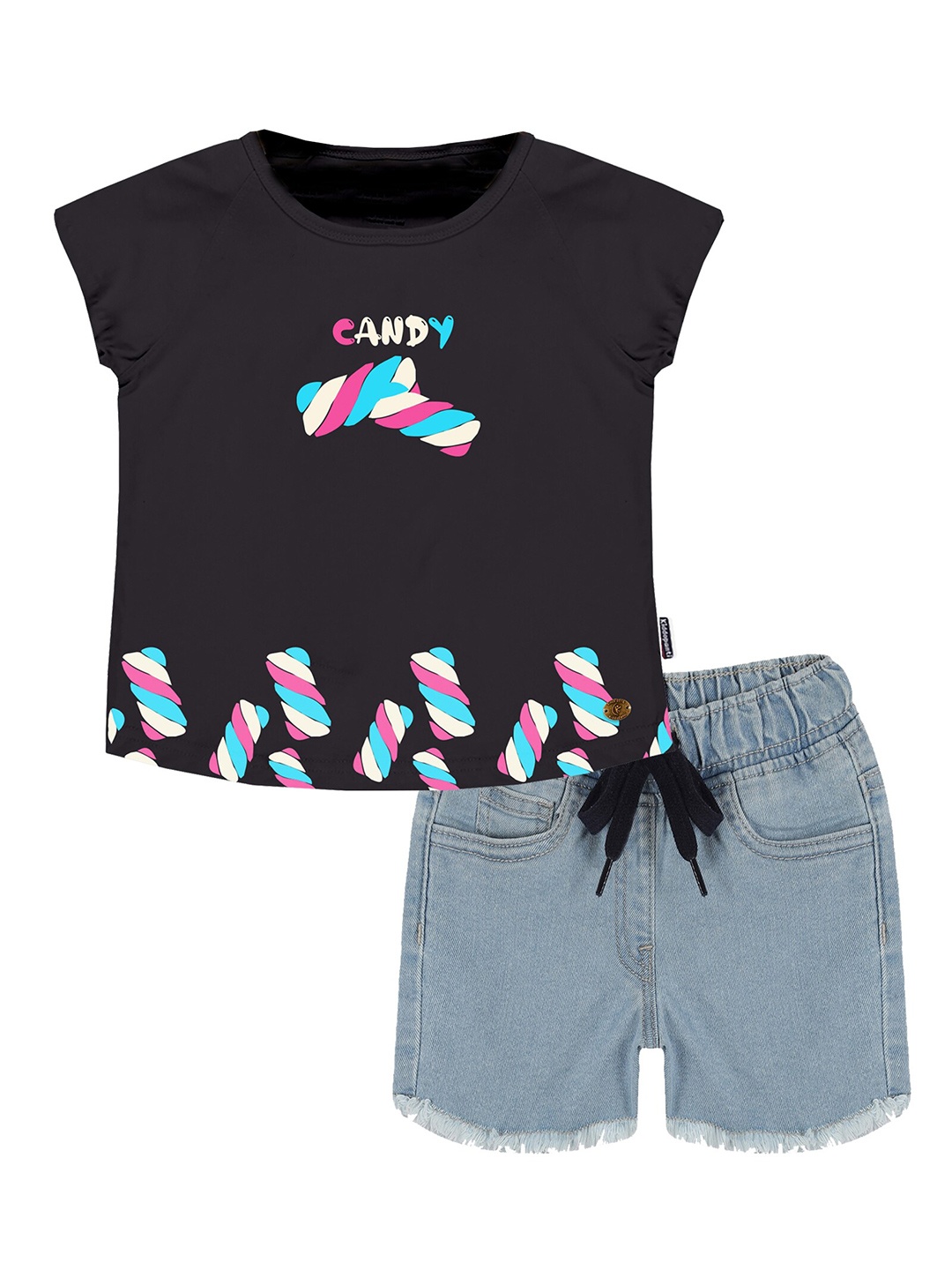 

KiddoPanti Girls Printed T-shirt with Shorts, Black