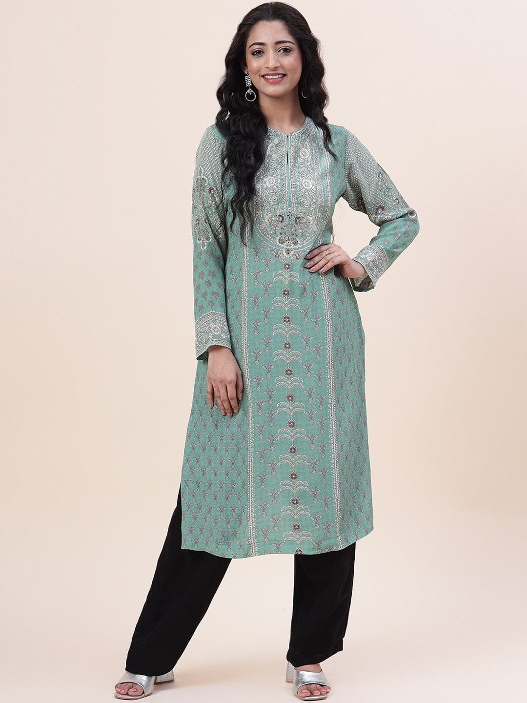 

Meena Bazaar Ethnic Motifs Printed Round Neck Sequinned Work Kurta, Sea green