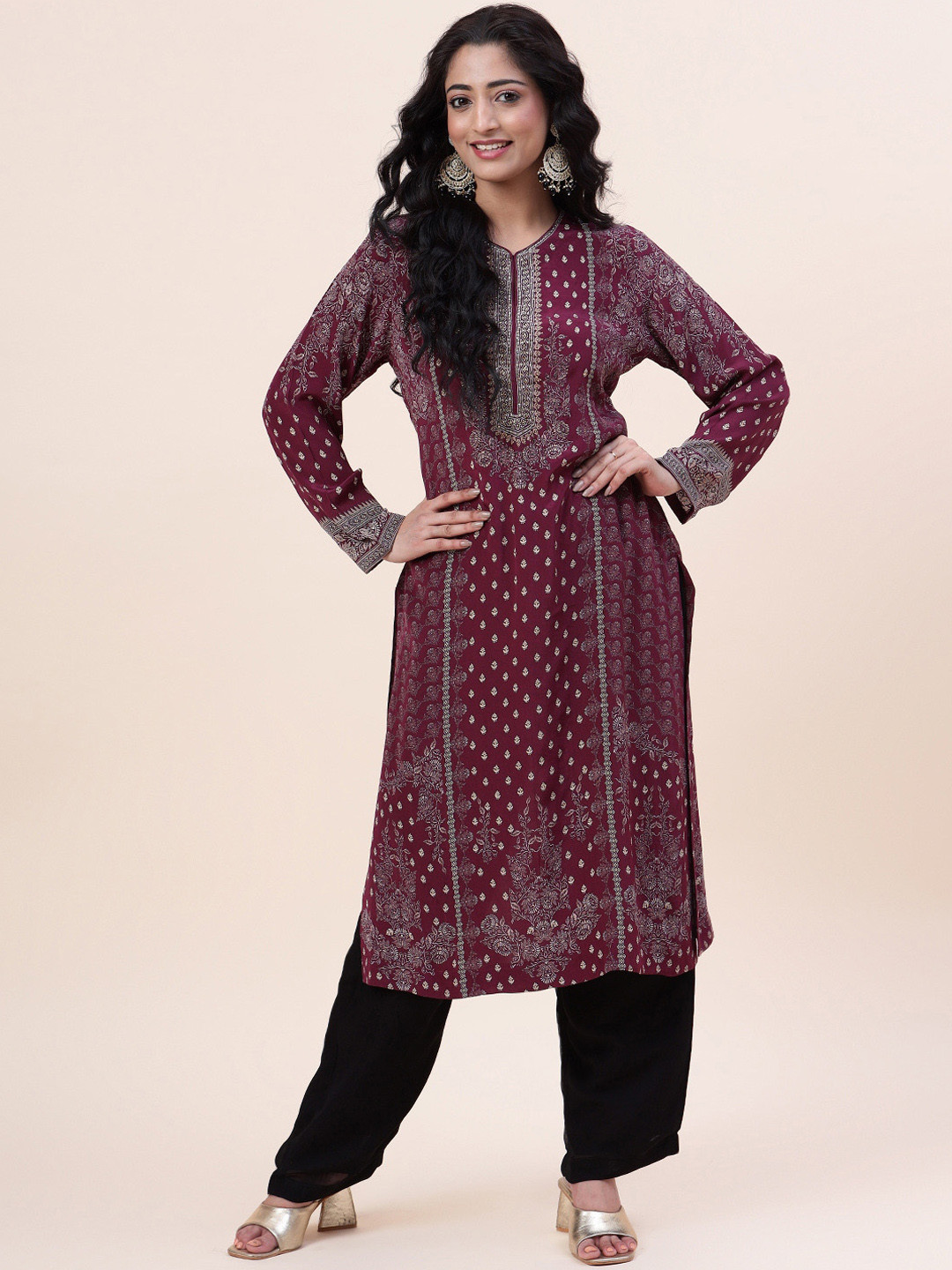 

Meena Bazaar Ethnic Motifs Printed Crepe Kurta, Burgundy