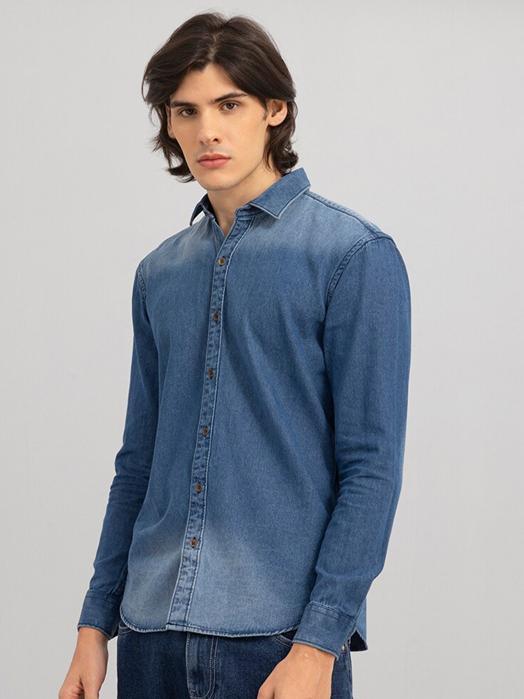 

Snitch Blue Slim Fit Faded Cotton Casual Shirt