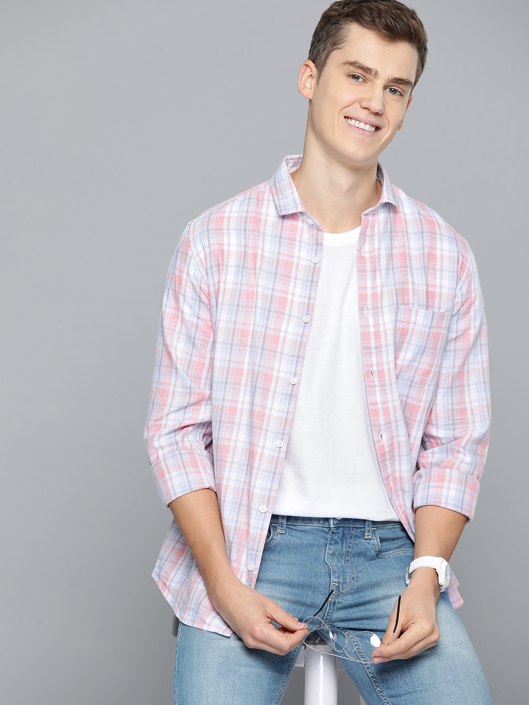 

Mast & Harbour Men Standard Slim Fit Tartan Checked Cotton Casual Shirt, Pink