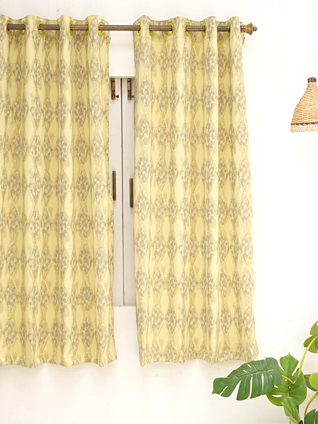 

Ariana Green & Grey Geometric Room Darkening Window Curtain