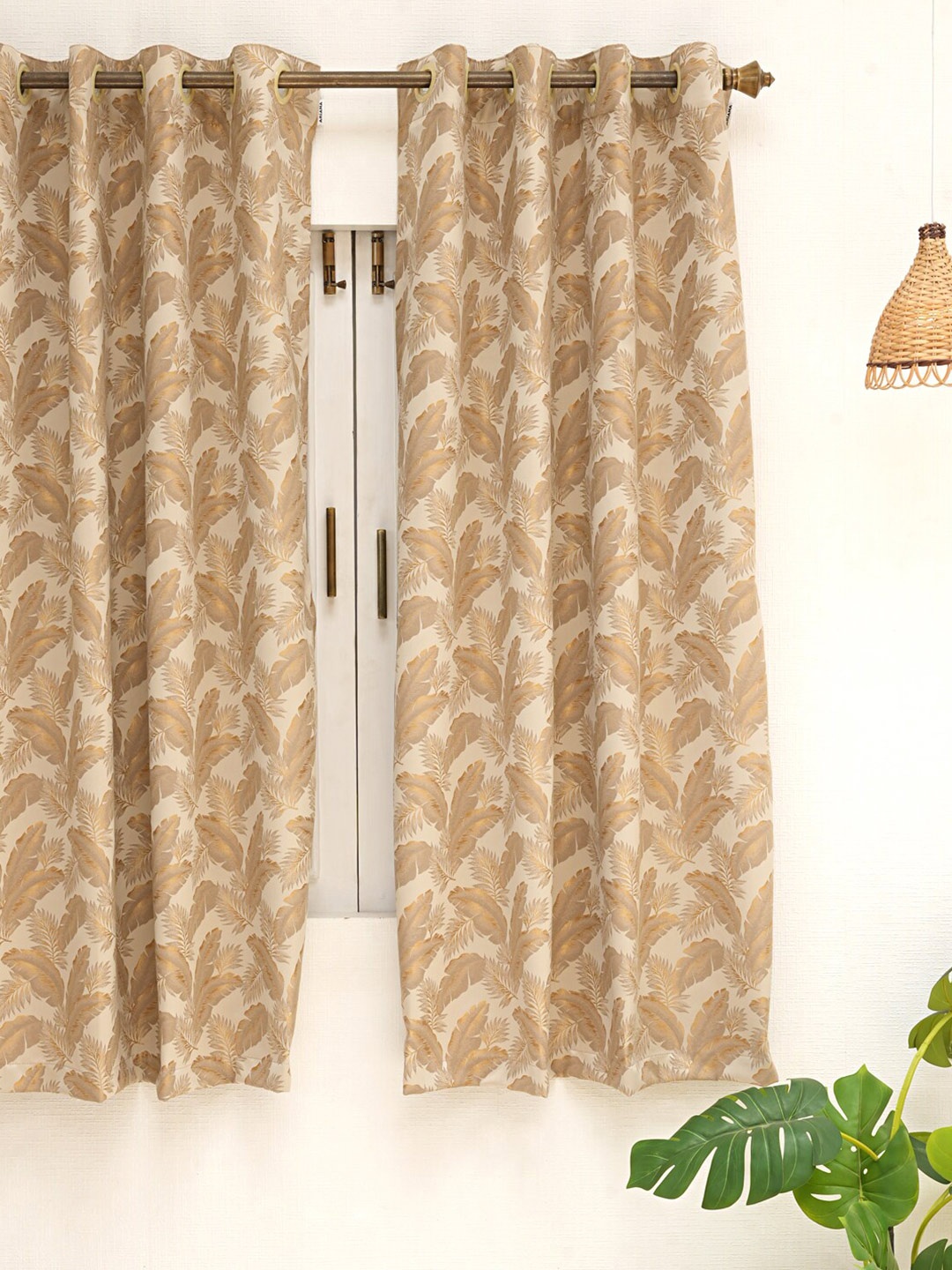 

Ariana Gold-Toned & Grey Floral Room Darkening Window Curtain