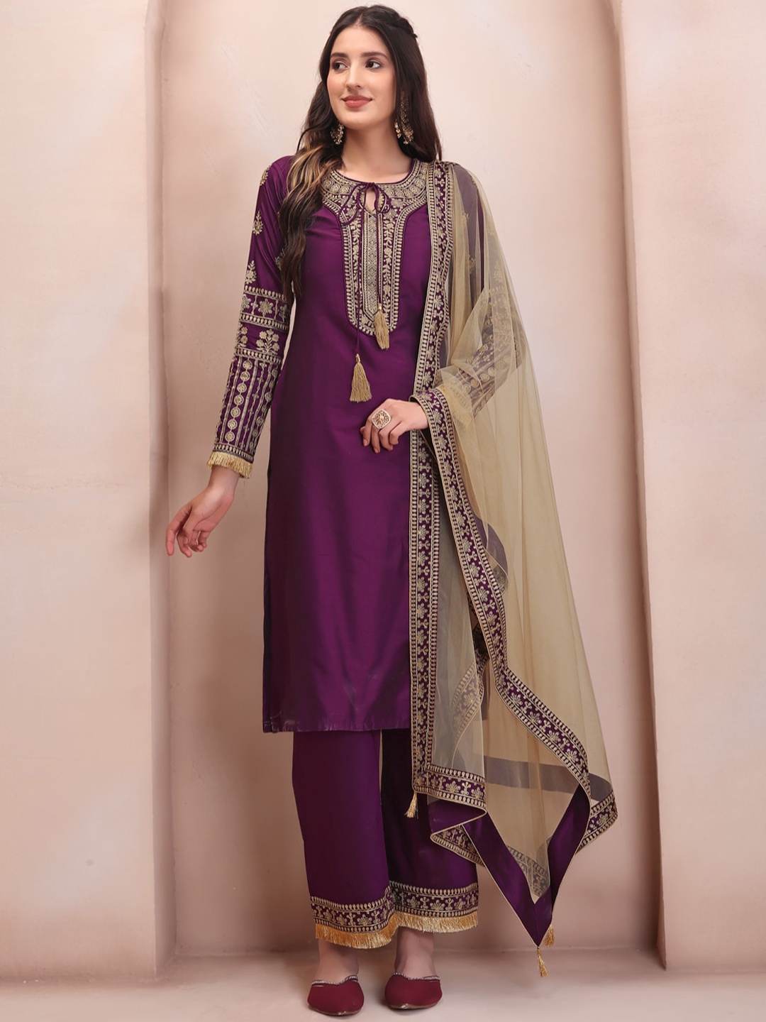 

Inddus Purple Ethnic Motifs Embroidered Kurta & Trousers With Dupatta