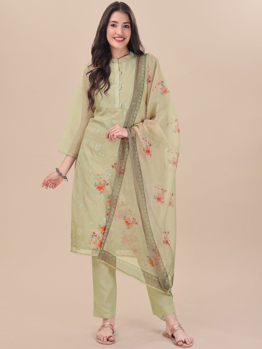

Inddus Green Floral Printed Sequin Detail Straight Kurta & Trousers With Dupatta