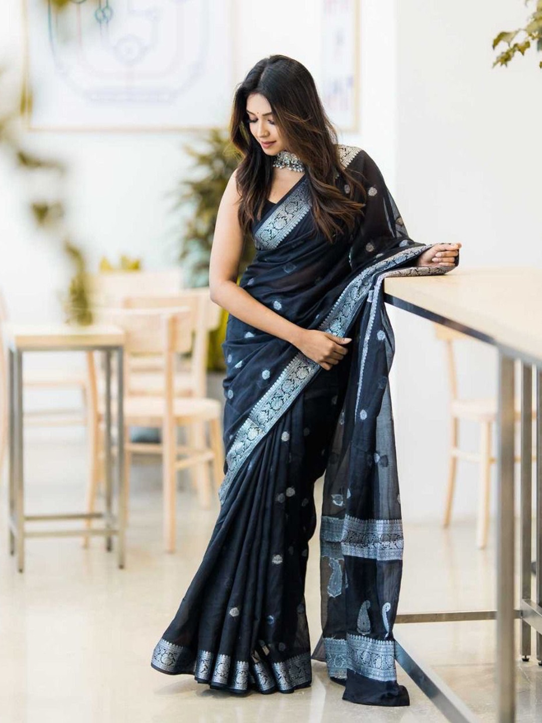 

TIEXA Ethnic Motifs Woven Design Zari Pure Silk Banarasi Saree, Black