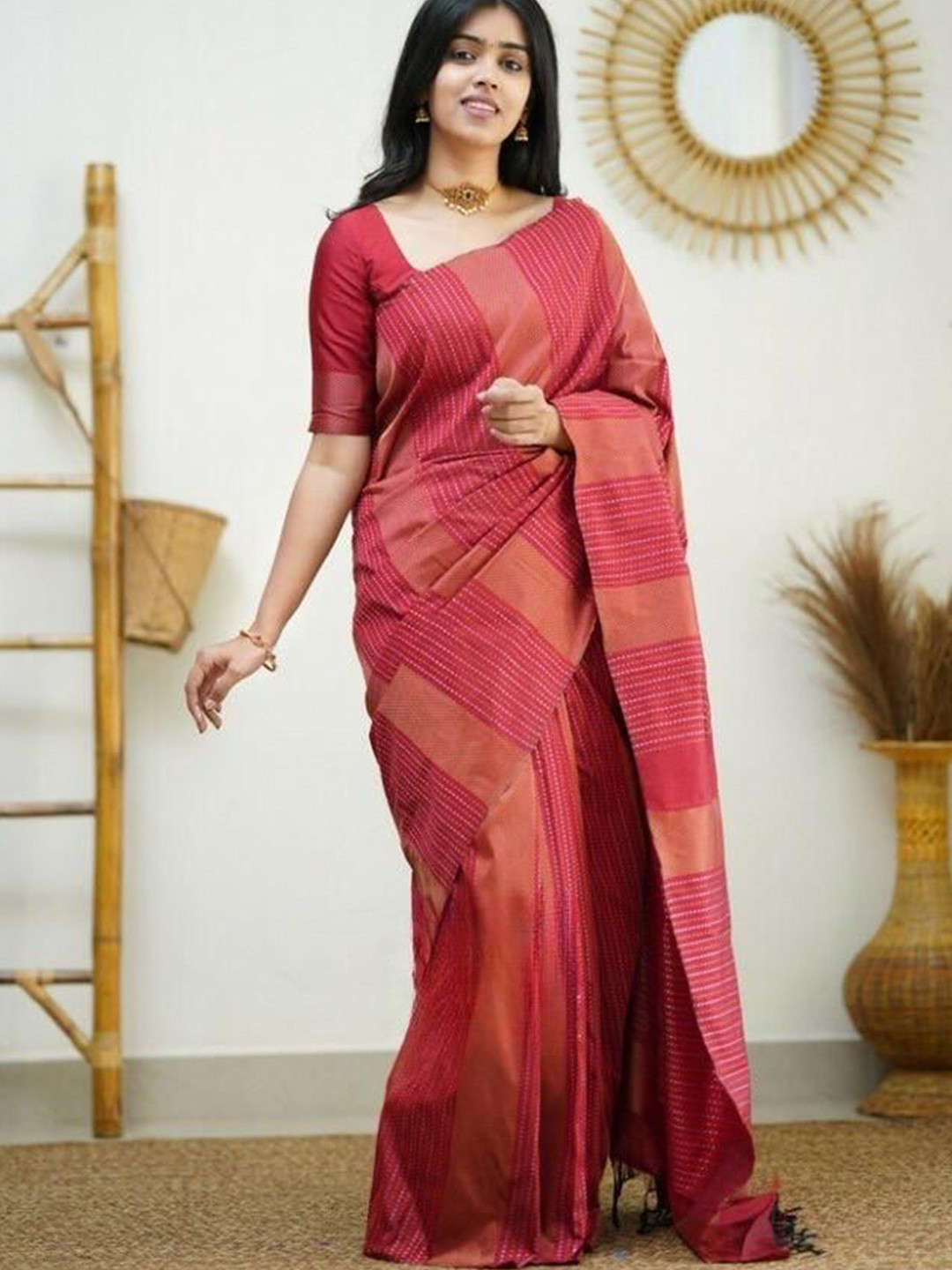

TIEXA Woven Design Zari Pure Silk Banarasi Saree, Red
