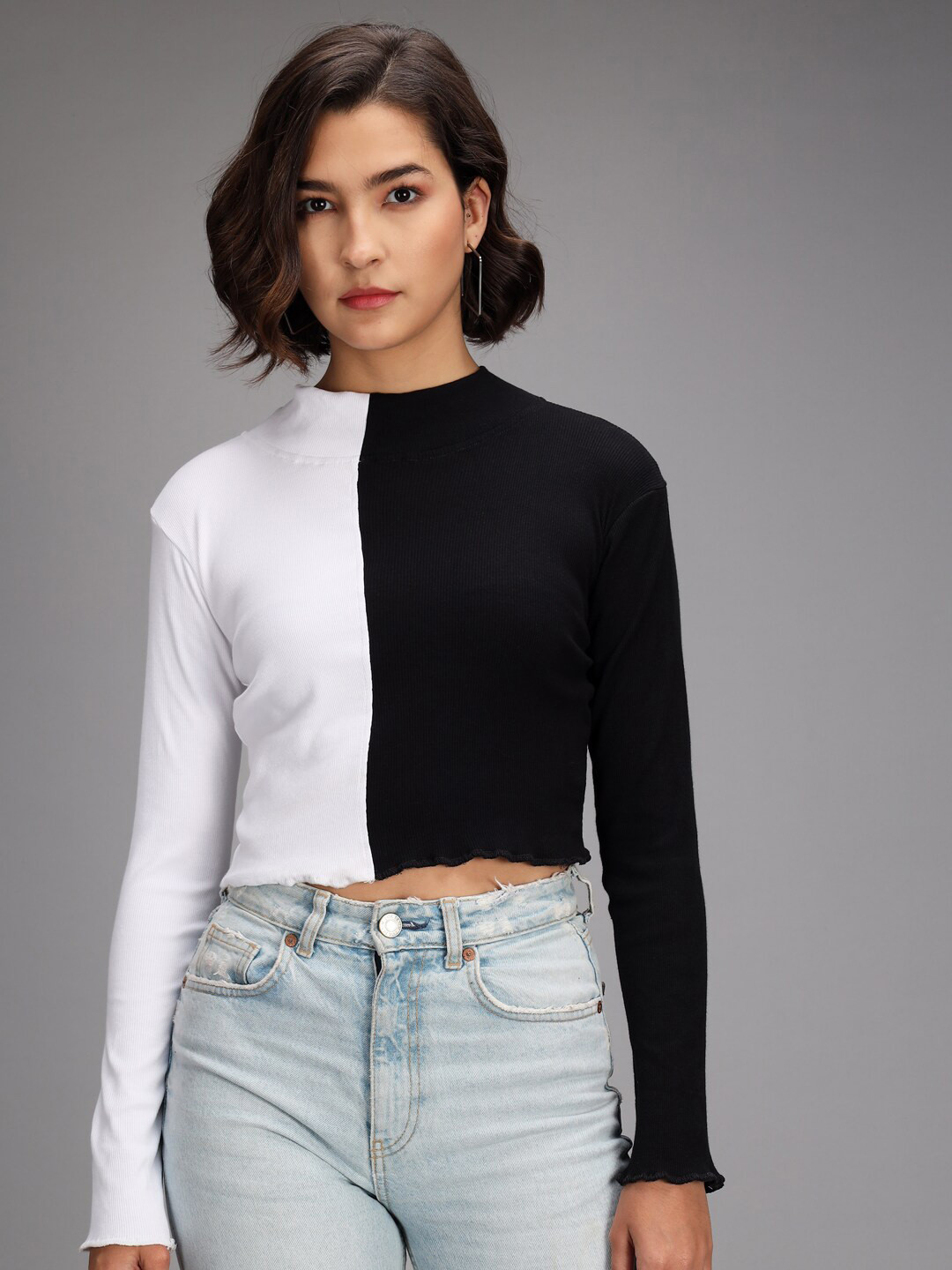 

BAESD Colourblocked Crop Top, White