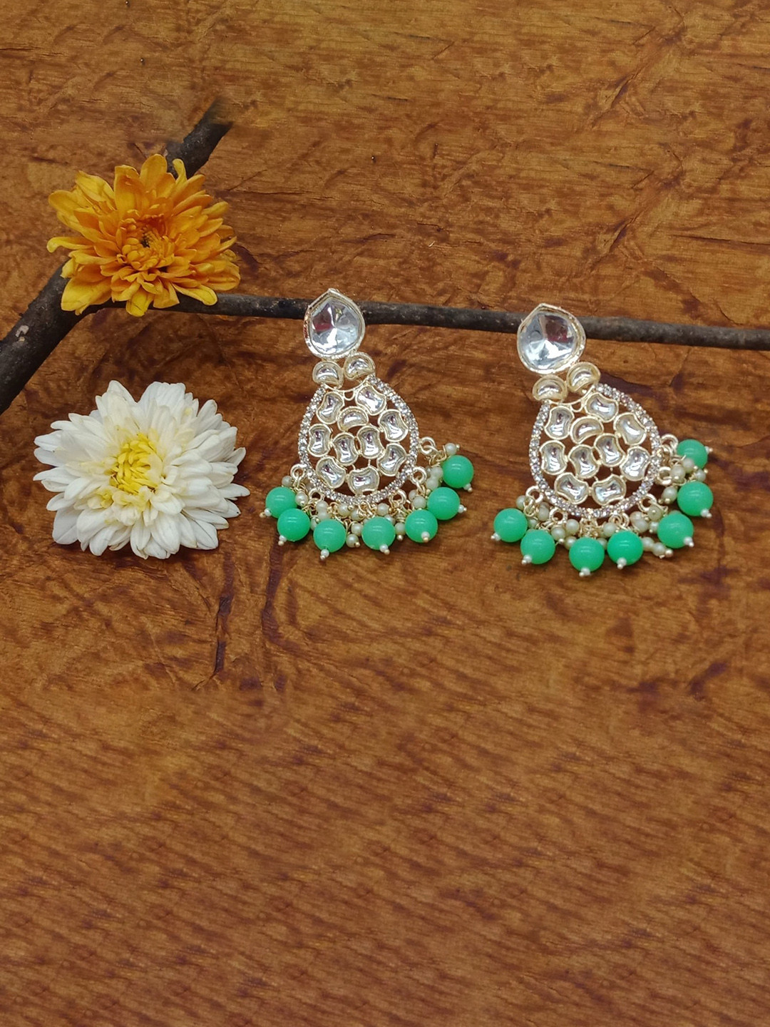 

AASHISH IMITATION Gold-Plated Kundan Contemporary Drop Earrings