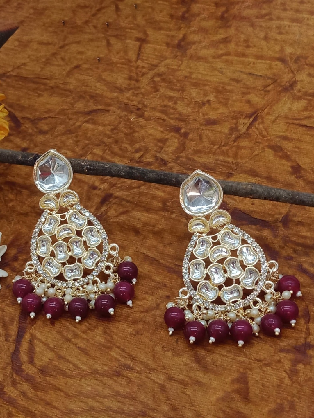

AASHISH IMITATION Gold-Plated Kundan Contemporary Drop Earrings