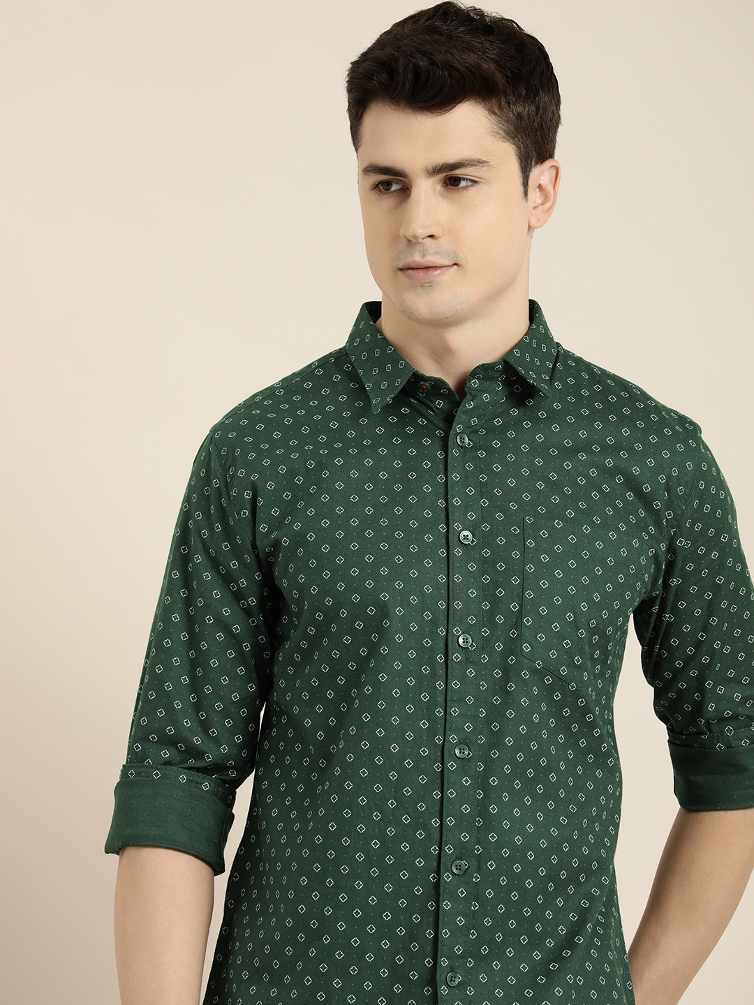 

INVICTUS Slim Fit Geometric Printed Pure Cotton Casual Shirt, Green