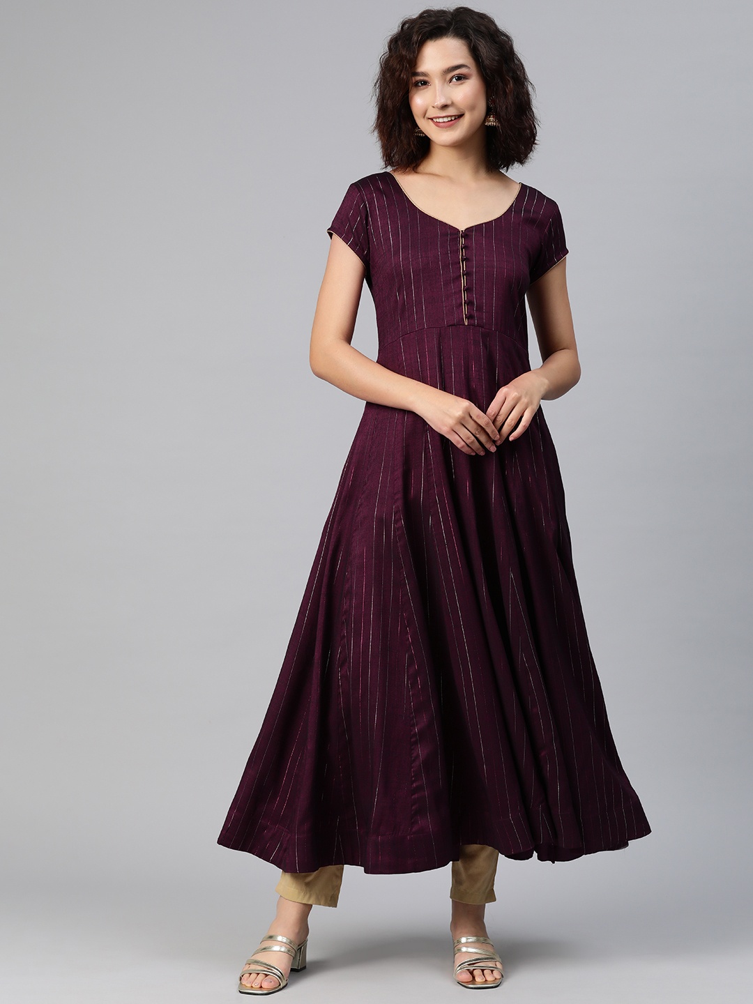 

MBE Women Striped Sweetheart Neck Anarkali Kurta, Maroon