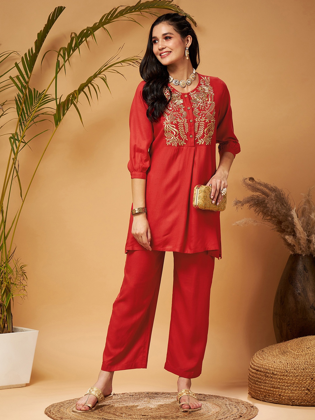 

Shae by SASSAFRAS Red Floral Embroidered Regular Kurti With Palazzos