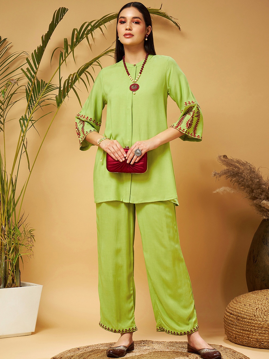 

Shae by SASSAFRAS Bell Sleeves A-Line Kurti With Palazzo, Green