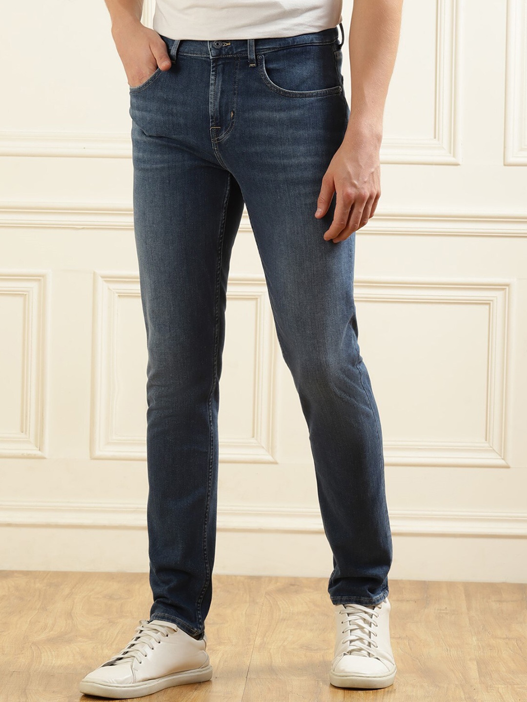 

7 For All Mankind Men Slim Fit Light Fade Whiskers Jeans, Blue