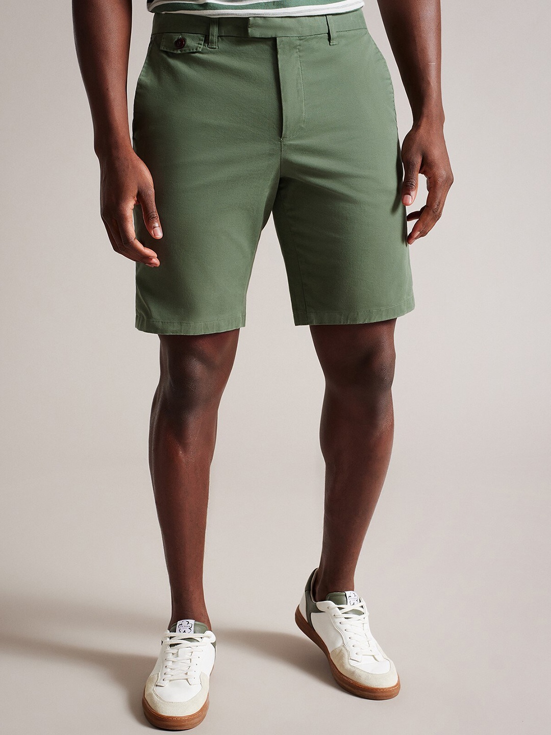 

Ted Baker Men Mid-Rise Cotton Chino Shorts, Green
