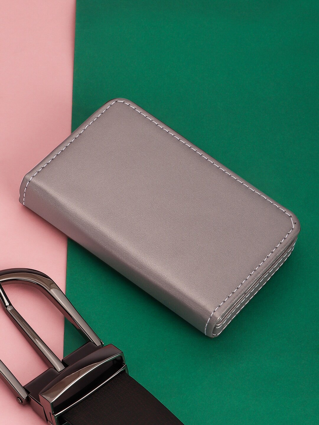 

Roadster Silver-Toned Textured Card Holder