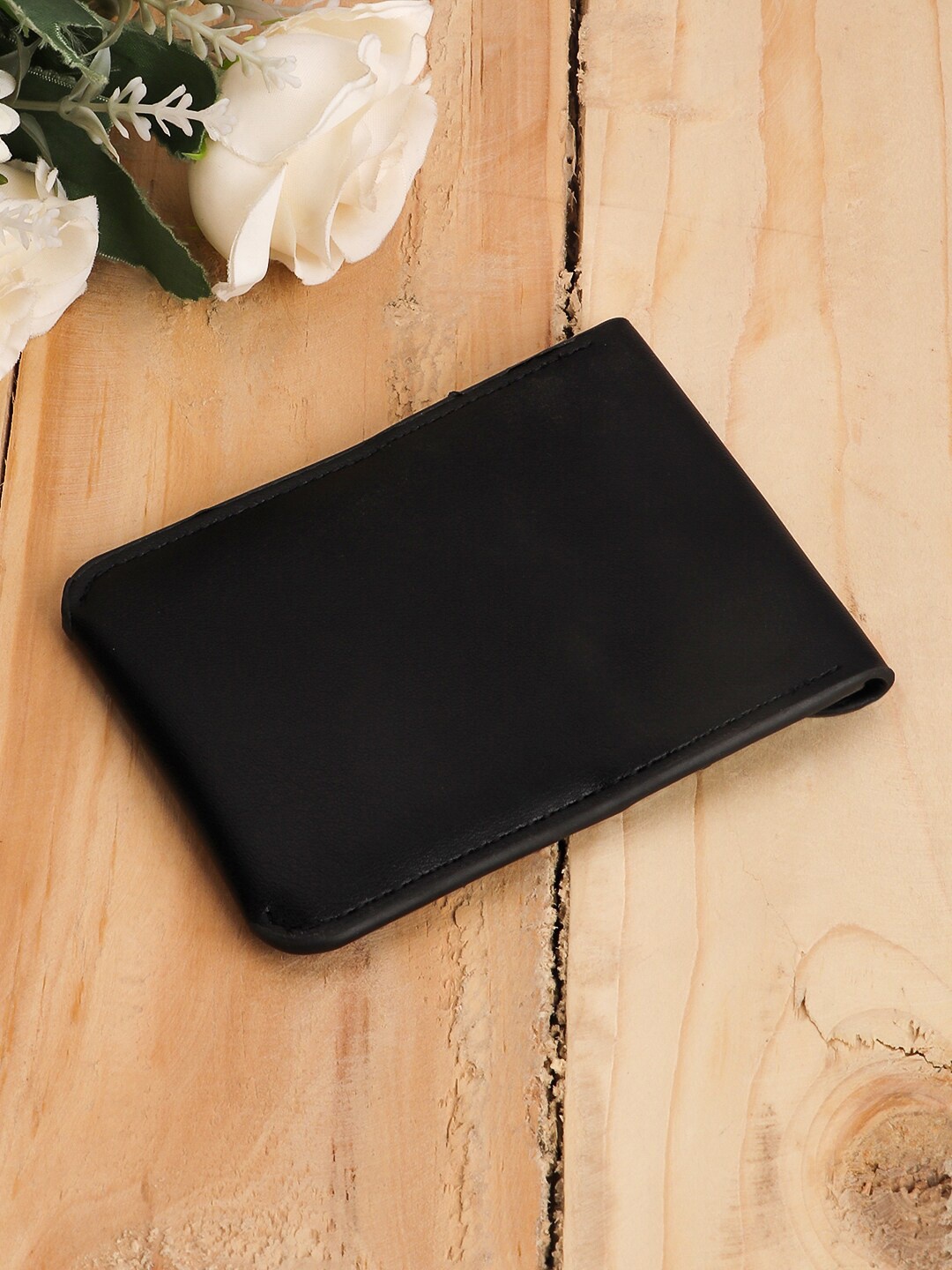 

Roadster Black Textured Card Holder