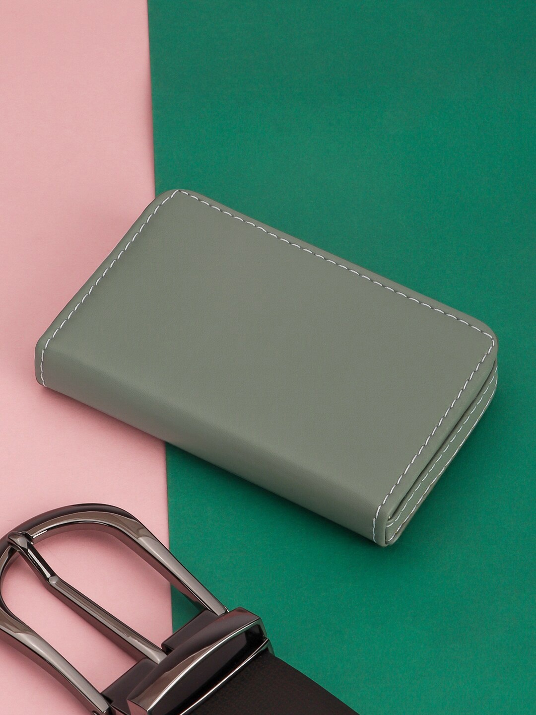 

Roadster Green Textured Card Holder