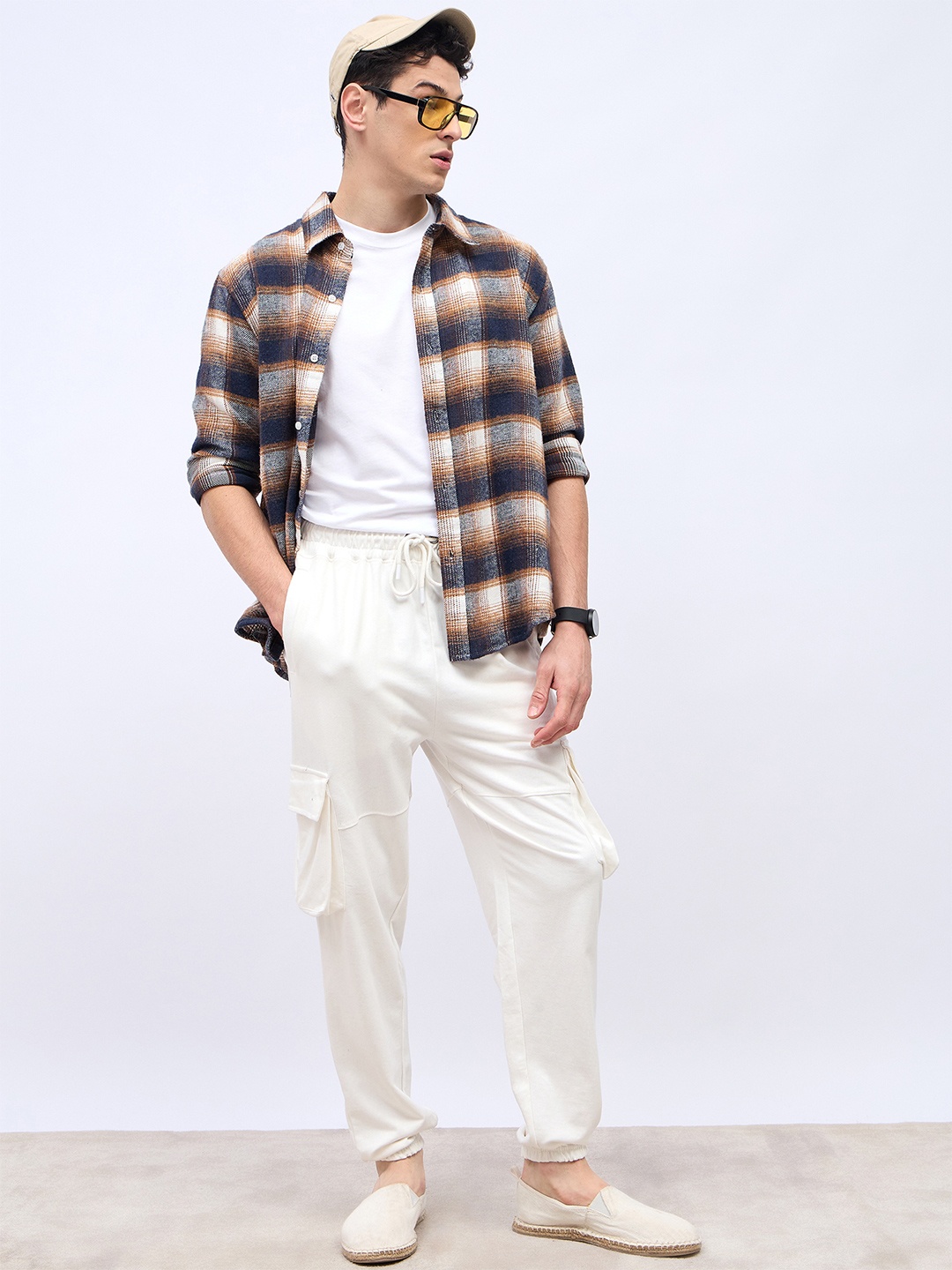 

Styli Men Oversized Soft Functional Cargo Jogger, White