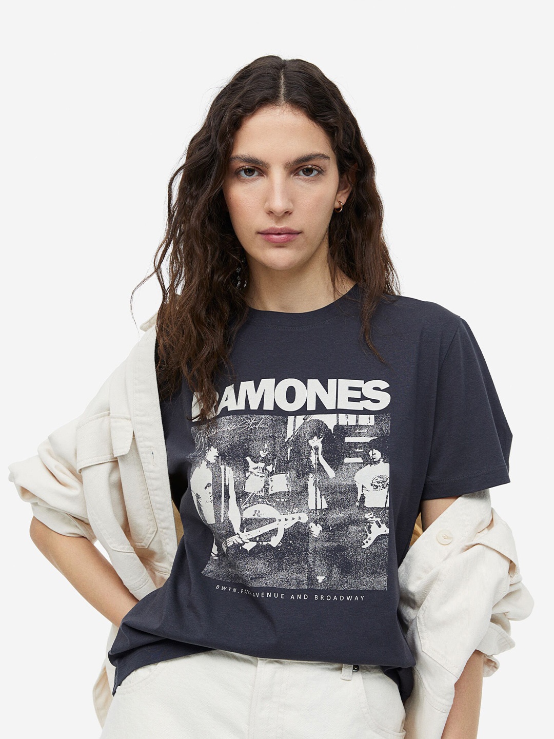 

H&M T-shirt With A Motif, Navy blue