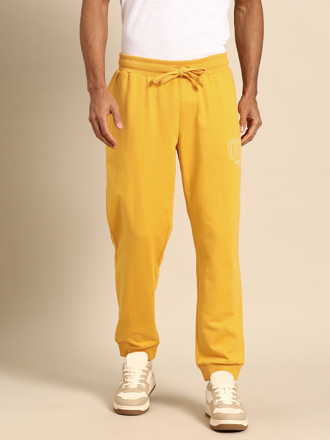 

United Colors of Benetton Men Solid Pure Cotton Joggers, Mustard