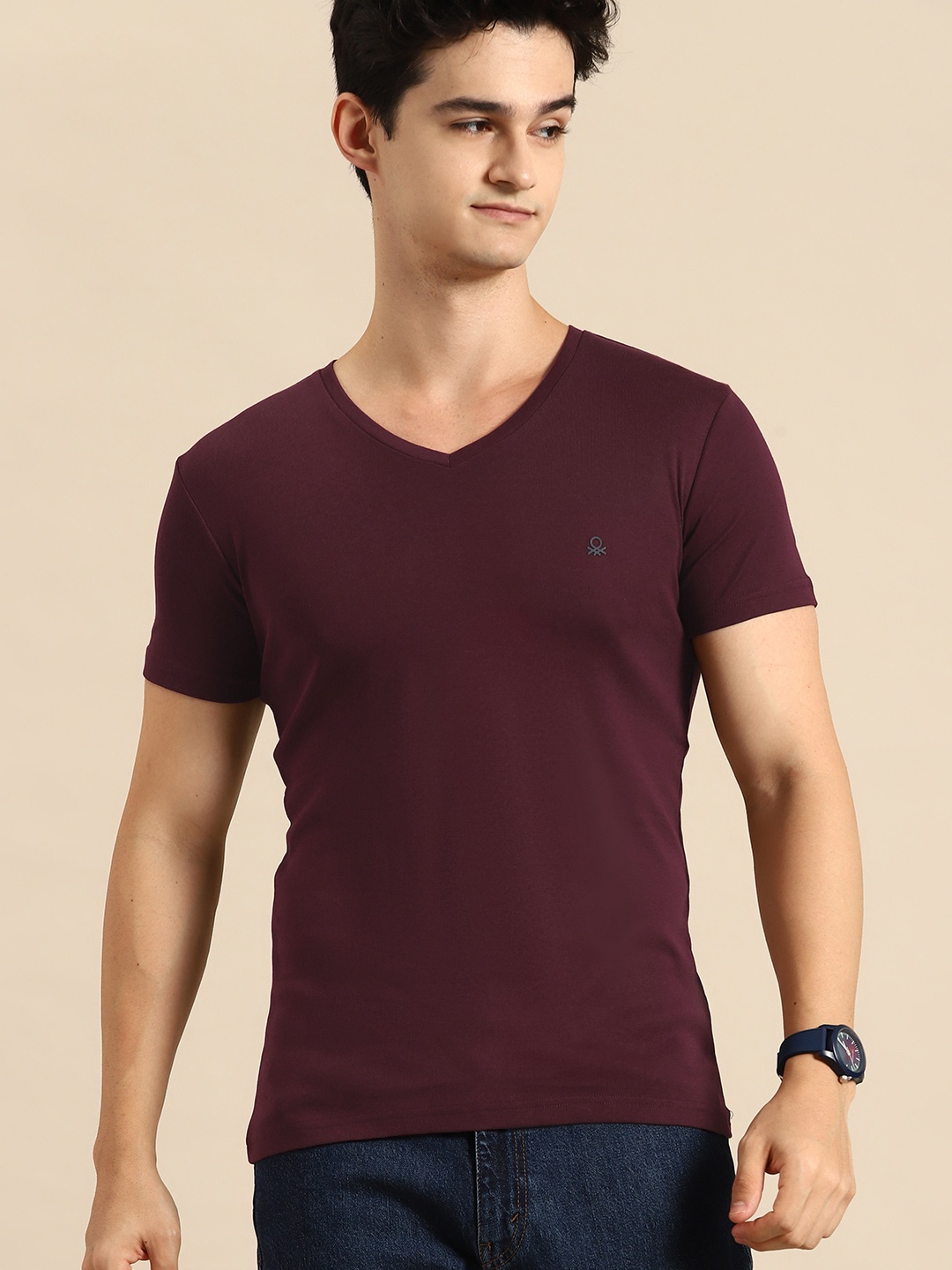 

United Colors of Benetton V-Neck Pure Cotton T-shirt, Maroon