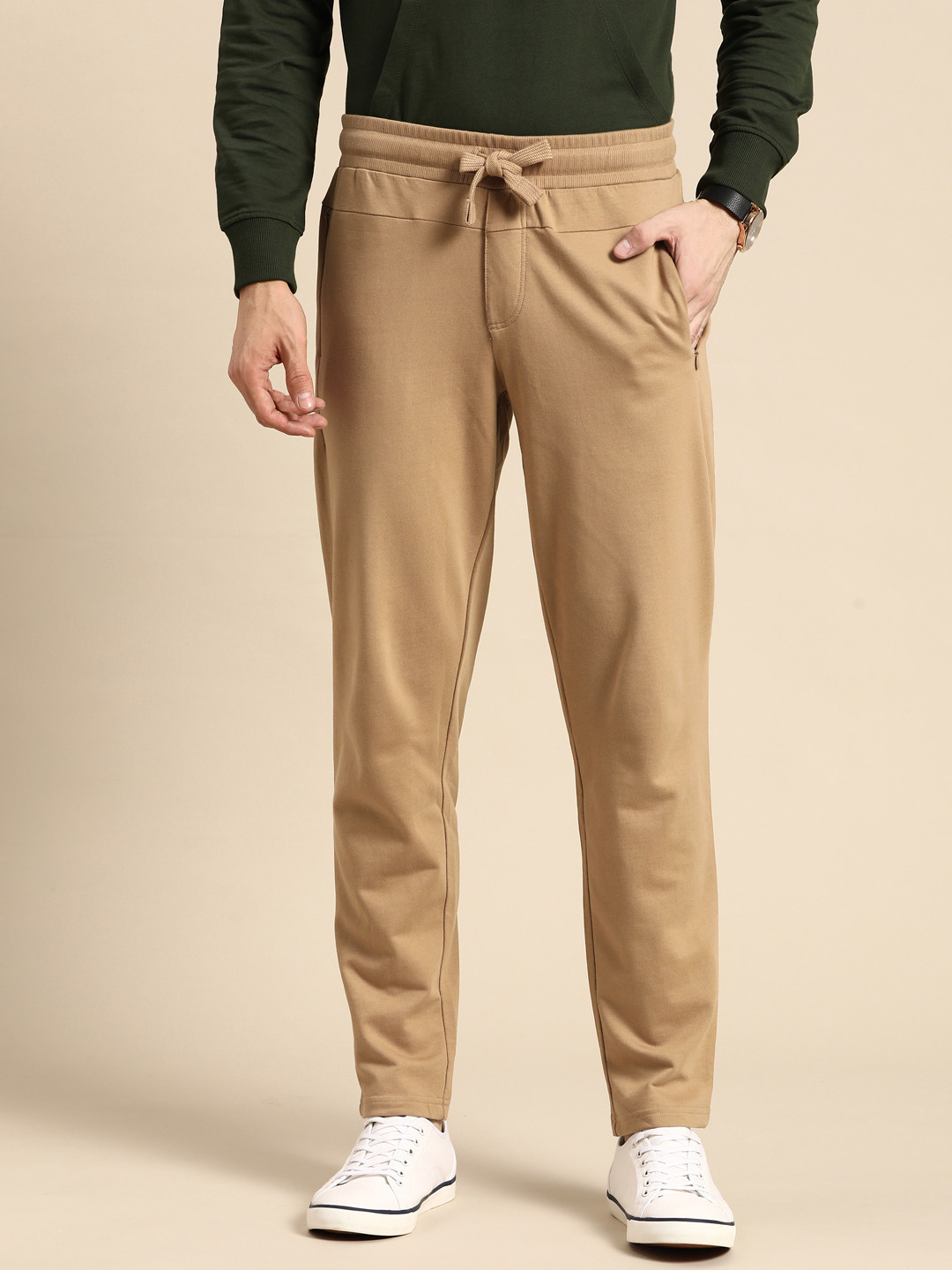 

United Colors of Benetton Men Solid Pure Cotton Track Pants, Brown