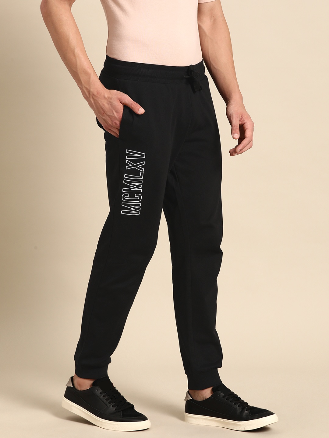 

United Colors of Benetton Men Pure Cotton Joggers, Black