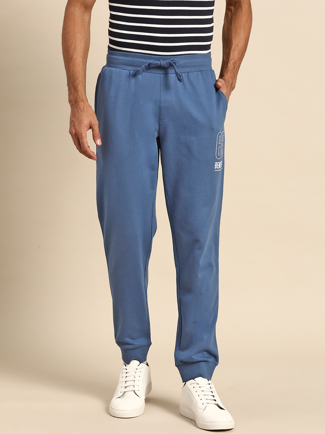 

United Colors of Benetton Men Printed Detail Pure Cotton Joggers, Blue