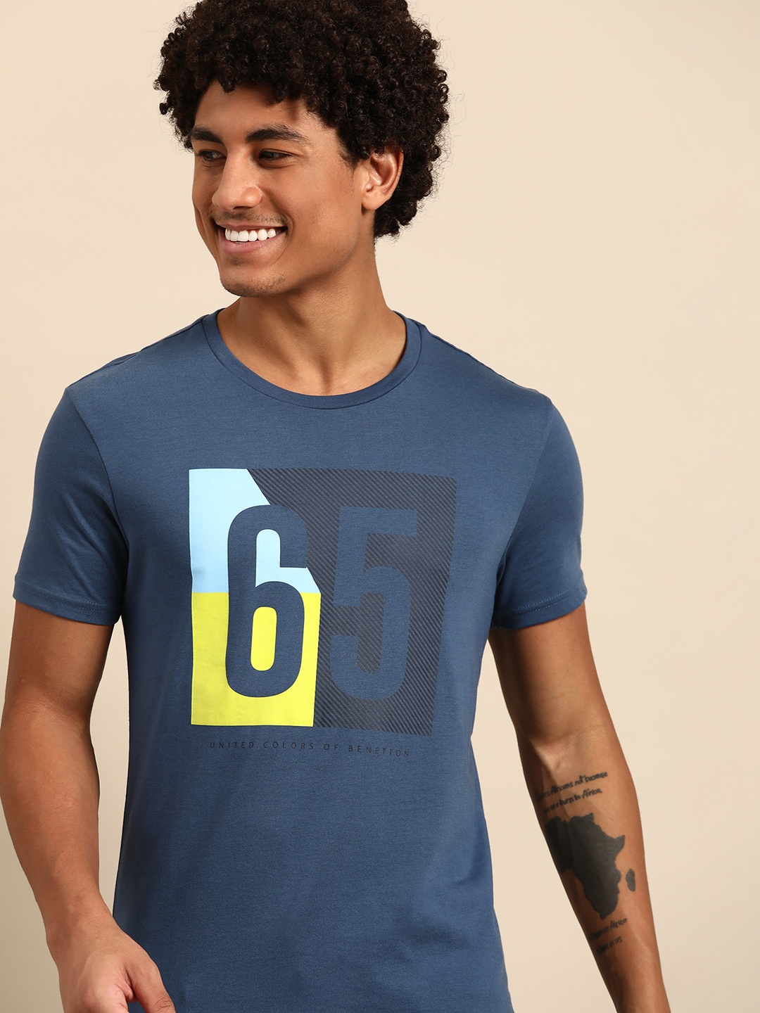 

United Colors of Benetton Men Printed T-shirt, Teal